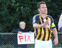 Rasmus Wulff var Brønshøjs anfører i pokalkampen mod Fix 13. august 2008 (foto: T. Brygger)