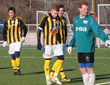 Brønshøjs Lasse Fosgaard, Kasper Kristensen og Mikkel Jensen i træningskampen Brønshøj-Næstved 19. februar 2011 (foto: T. Brygger)